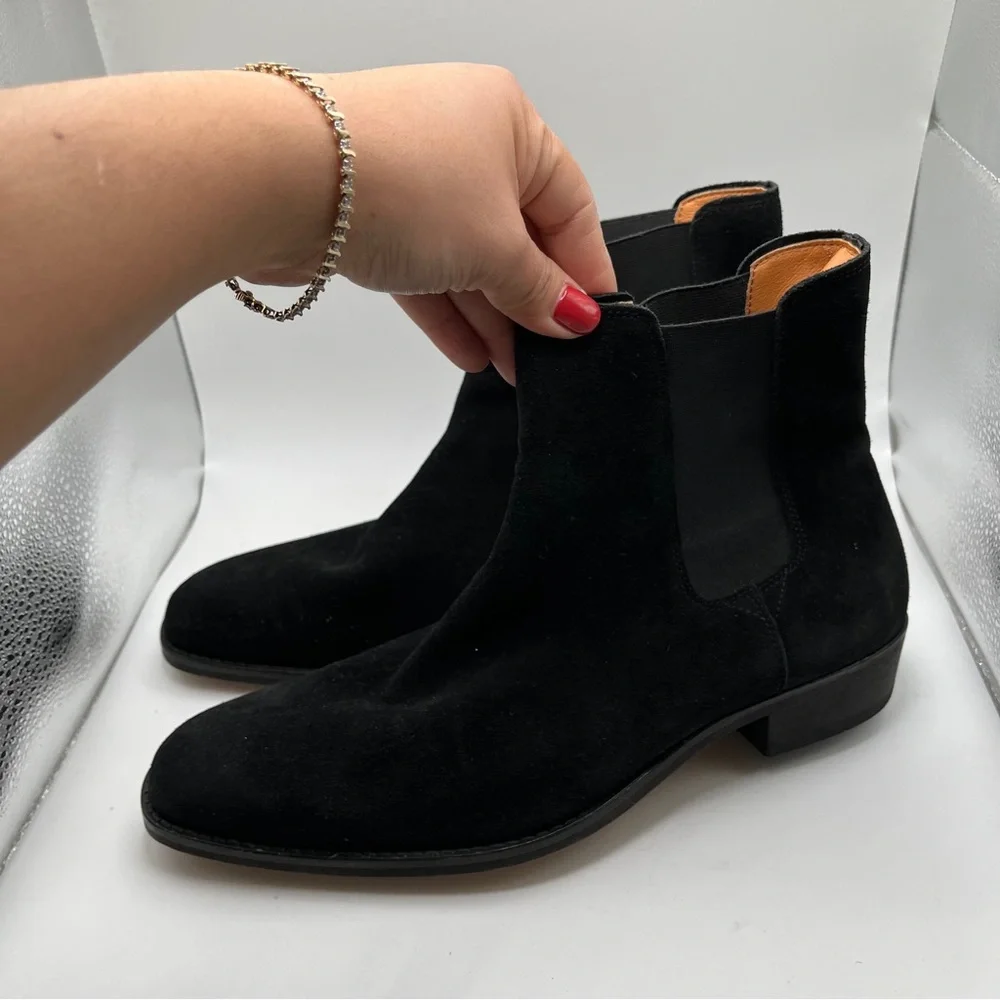 EUC Shoe the Bear Chelsea Boots black Suede SZ 43 Euro American Sz 10 Almond Toe